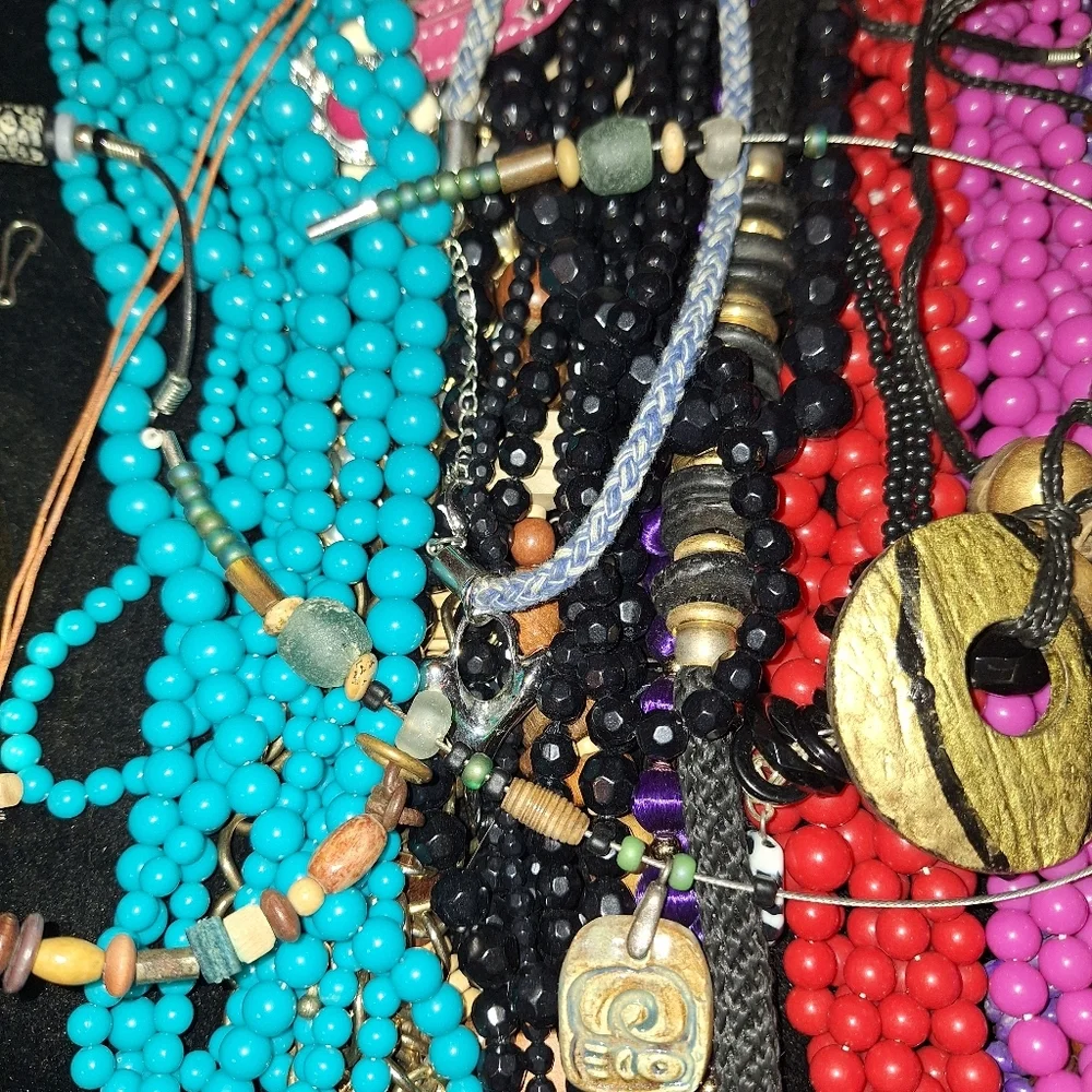 50 Bundle Unlisted Necklaces & Bracelet Lot Colorful BEACHY Boho Coastal Purples
